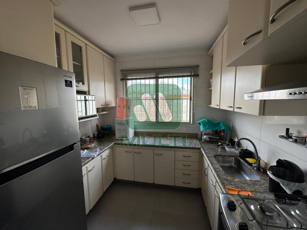 Apartamento à venda com 3 quartos, 141m² - Foto 8