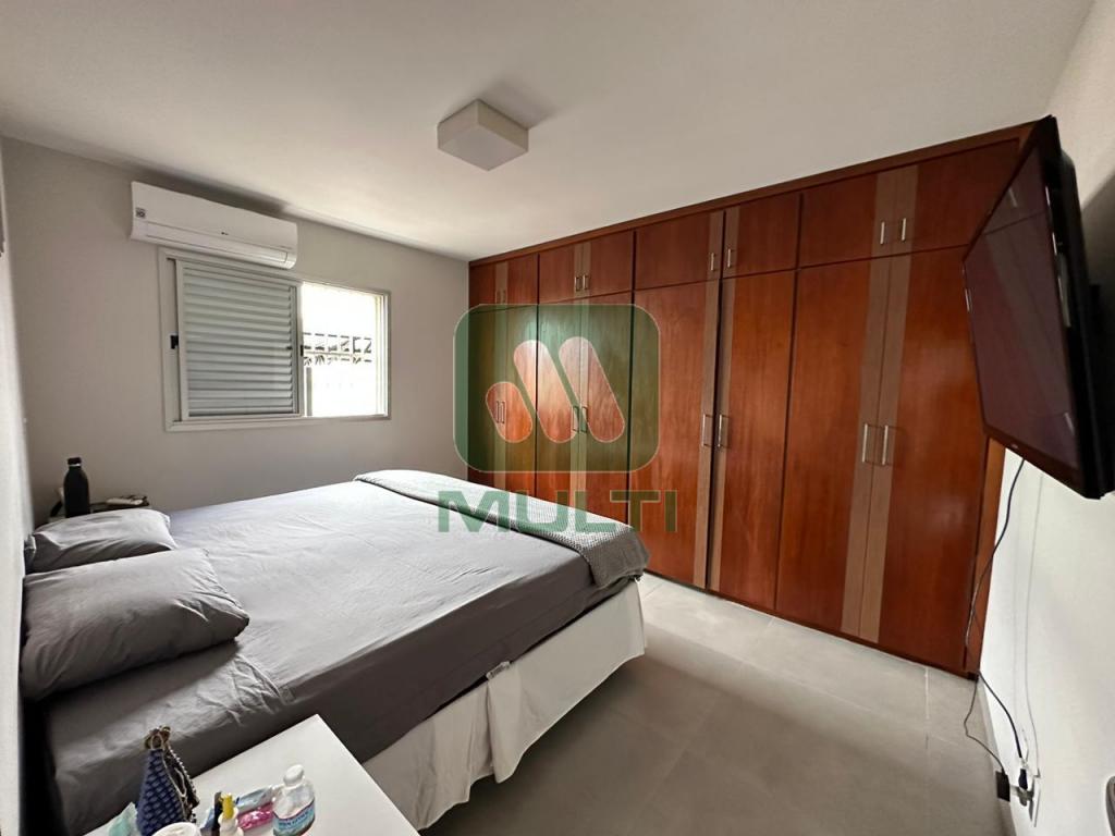 Apartamento à venda com 3 quartos, 141m² - Foto 11