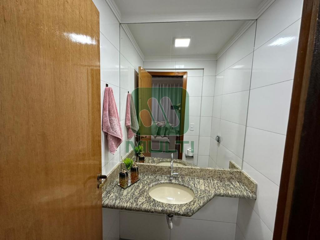 Apartamento à venda com 3 quartos, 141m² - Foto 13