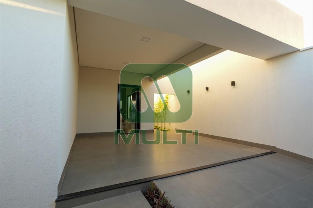 Casa à venda com 3 quartos, 145m² - Foto 4