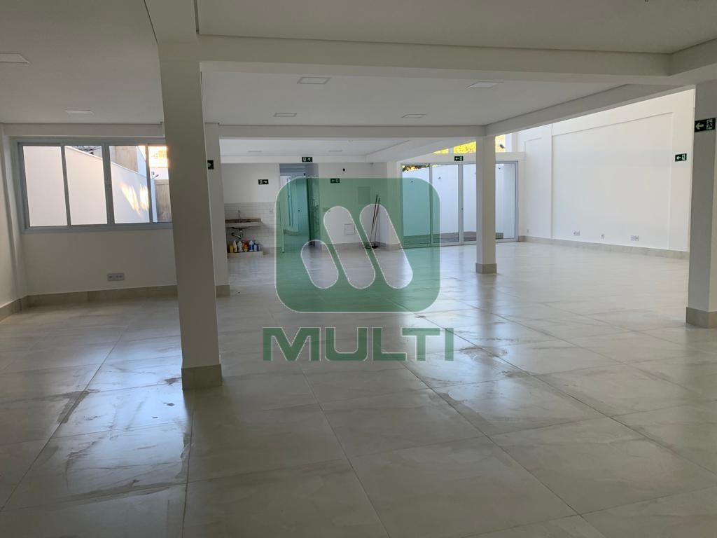 Prédio Inteiro à venda com 1 quarto, 535m² - Foto 2