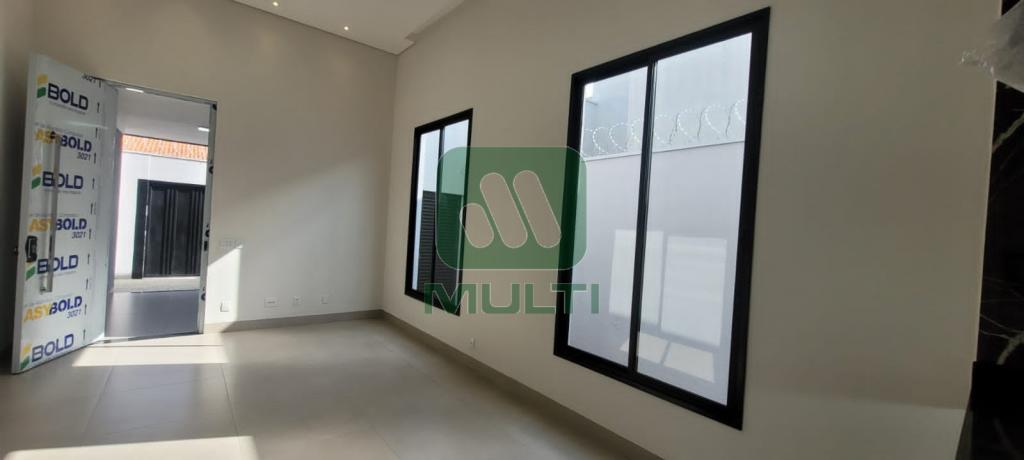 Casa à venda com 3 quartos, 150m² - Foto 2