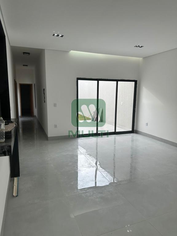 Casa à venda com 3 quartos, 133m² - Foto 4