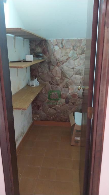 Casa à venda com 4 quartos, 338m² - Foto 22