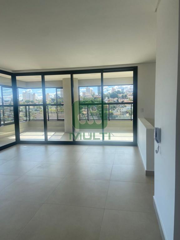 Apartamento à venda com 3 quartos, 200m² - Foto 1