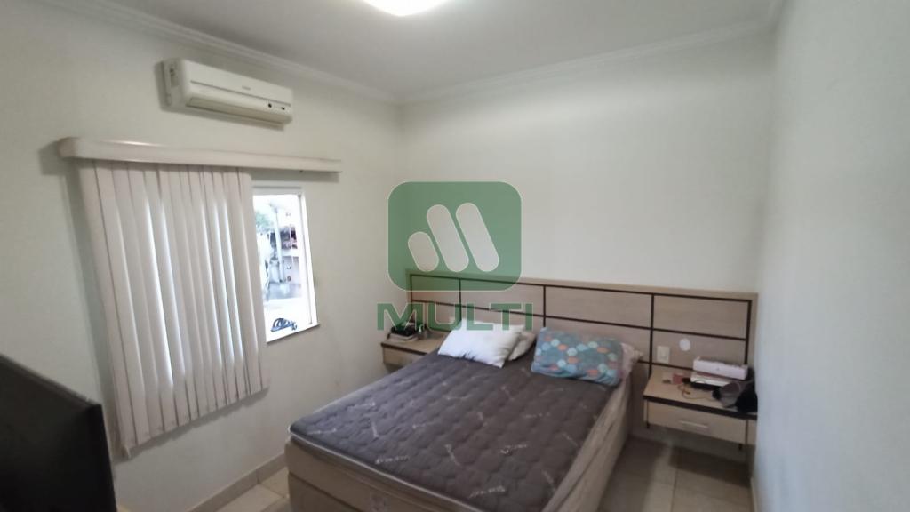 Casa à venda com 4 quartos, 300m² - Foto 15