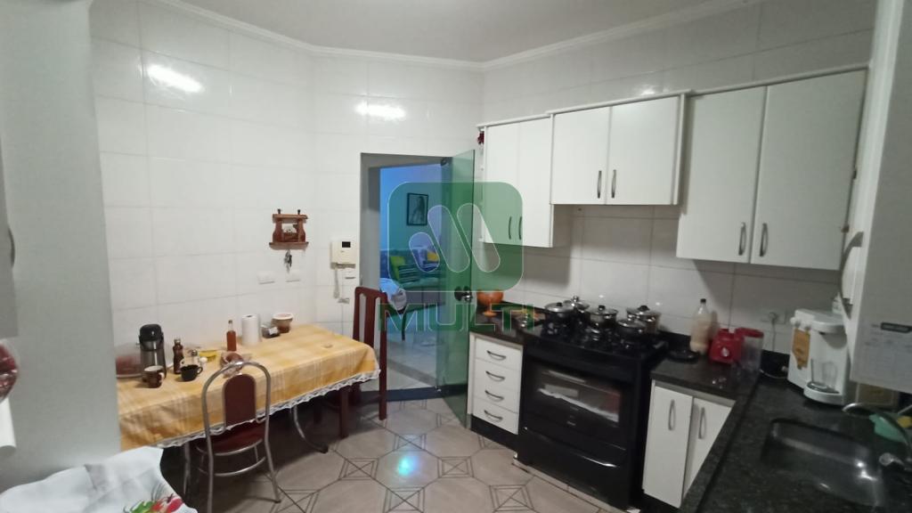 Casa à venda com 4 quartos, 300m² - Foto 22