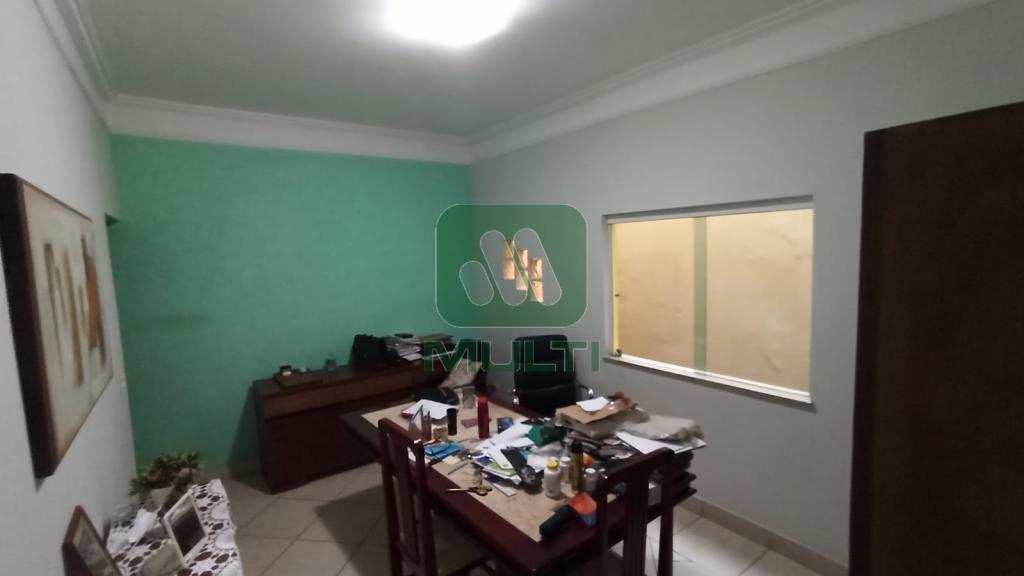 Casa à venda com 4 quartos, 300m² - Foto 24