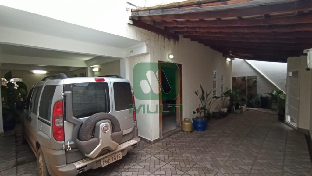 Casa à venda com 4 quartos, 300m² - Foto 26