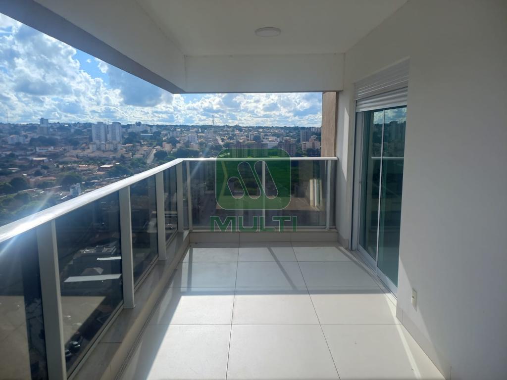 Apartamento à venda com 3 quartos, 145m² - Foto 4