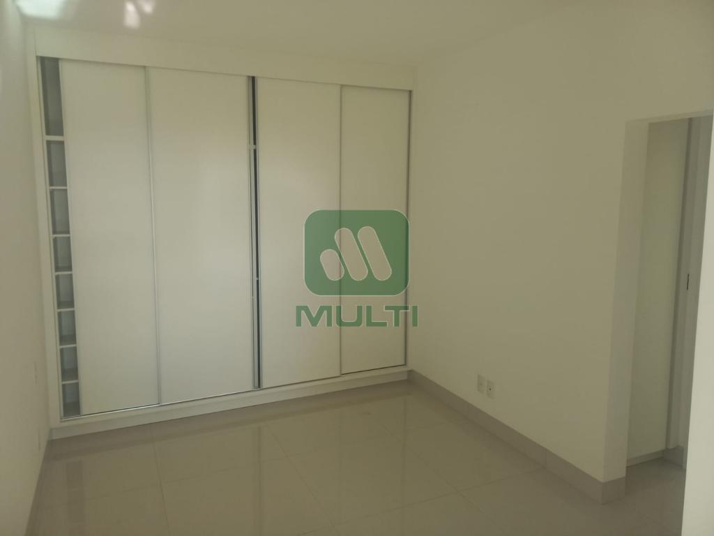 Apartamento à venda com 3 quartos, 145m² - Foto 11