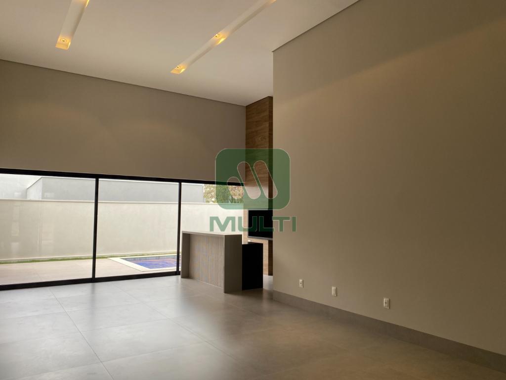 Casa de Condomínio à venda com 3 quartos, 240m² - Foto 12