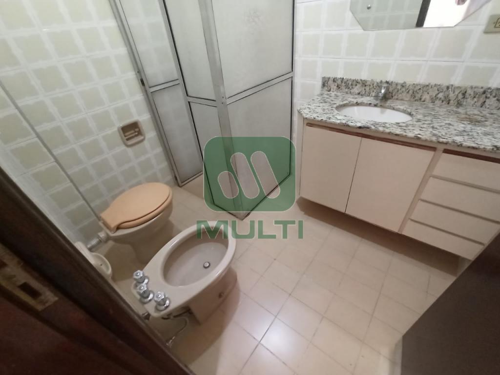 Apartamento à venda com 3 quartos, 117m² - Foto 8