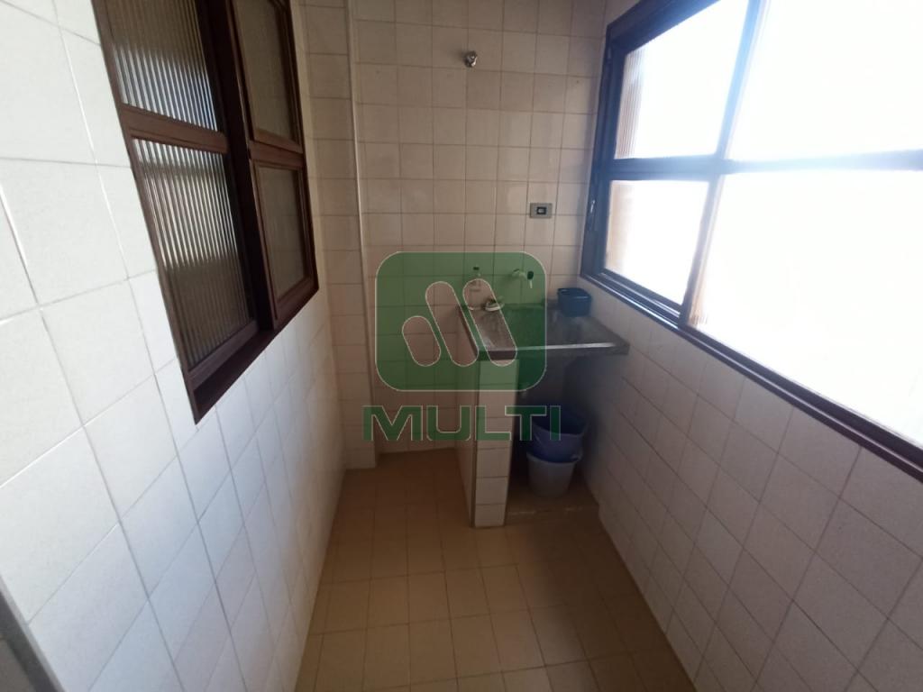 Apartamento à venda com 3 quartos, 117m² - Foto 10