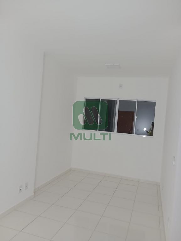 Apartamento à venda com 2 quartos, 48m² - Foto 3