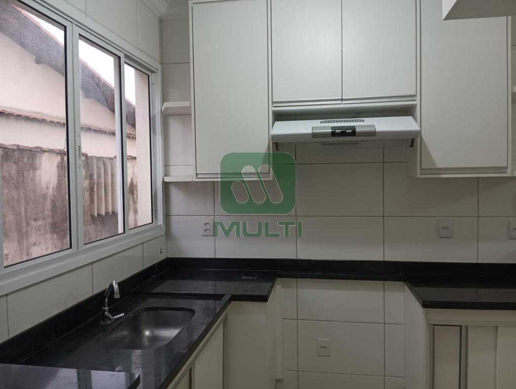 Apartamento à venda com 2 quartos, 45m² - Foto 1