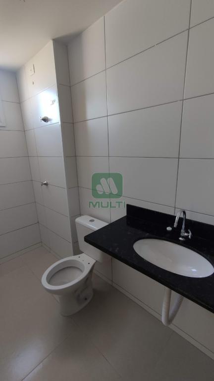 Apartamento à venda com 2 quartos, 66m² - Foto 4