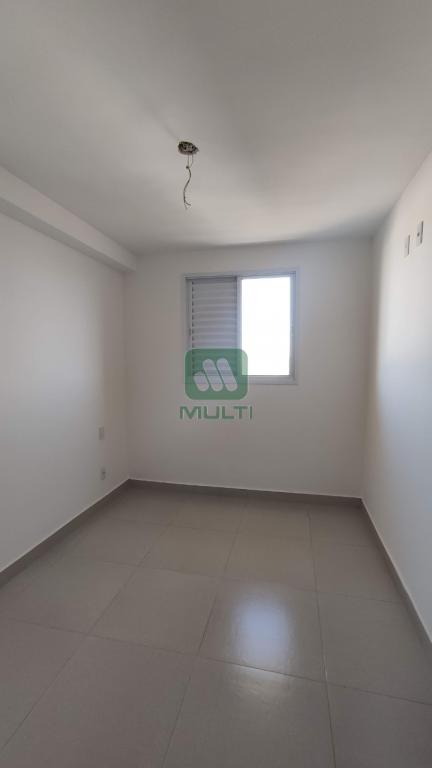 Apartamento à venda com 2 quartos, 66m² - Foto 5