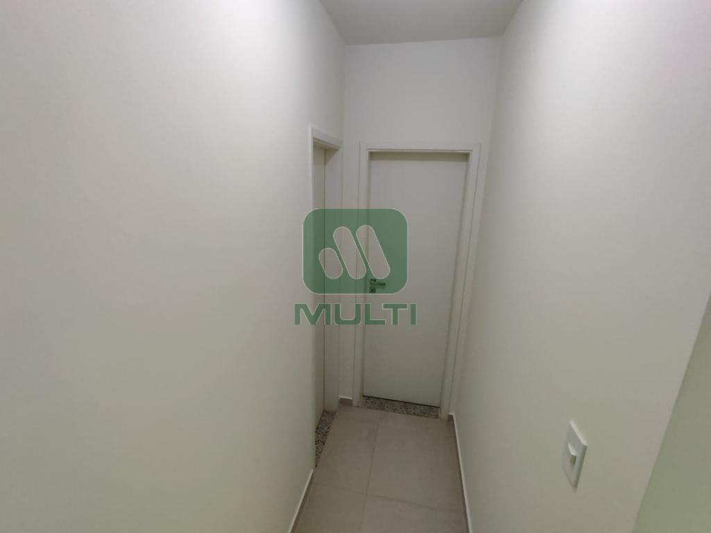 Apartamento à venda com 2 quartos, 69m² - Foto 6