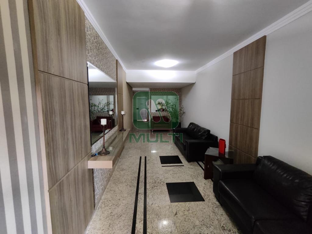 Apartamento à venda com 2 quartos, 69m² - Foto 13