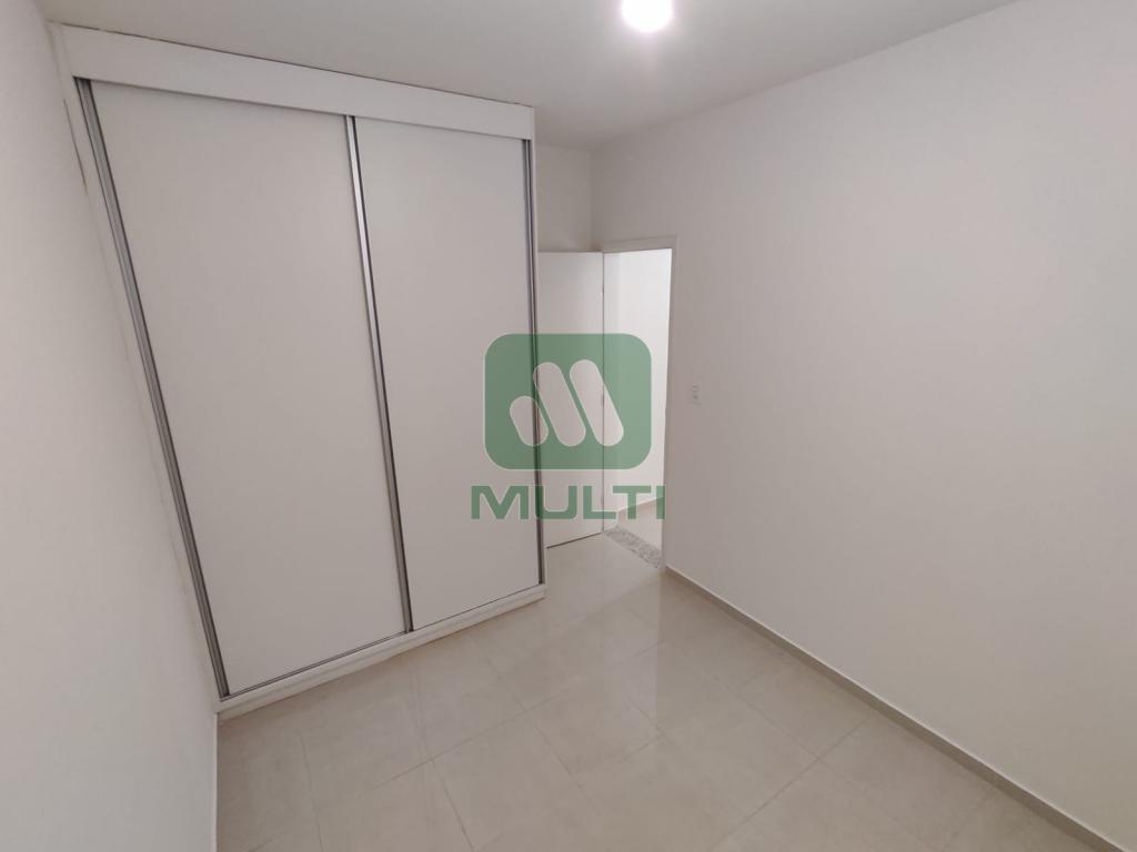 Apartamento à venda com 2 quartos, 69m² - Foto 14