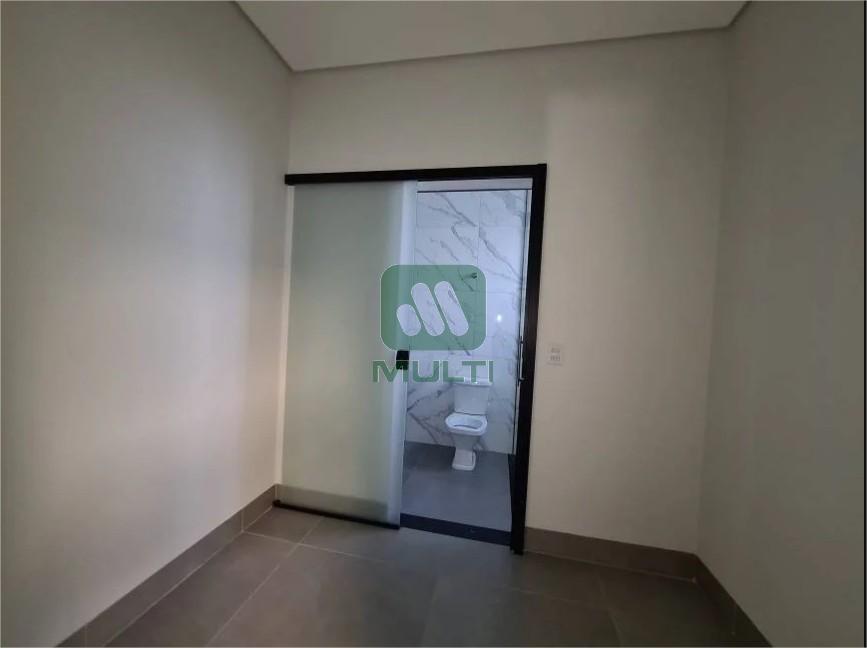 Casa à venda com 3 quartos, 140m² - Foto 2