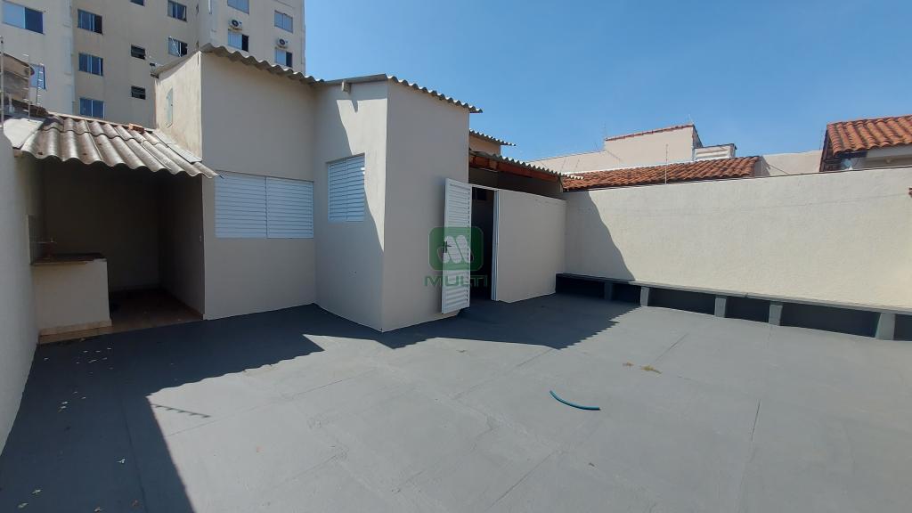 Casa à venda com 3 quartos, 135m² - Foto 12