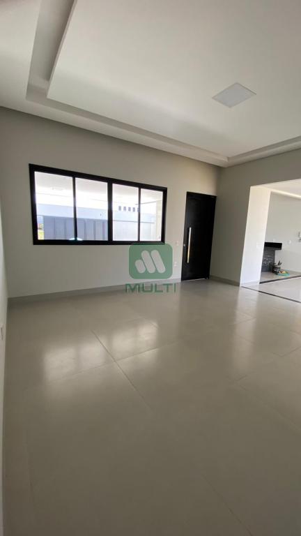 Casa à venda com 3 quartos, 167m² - Foto 4