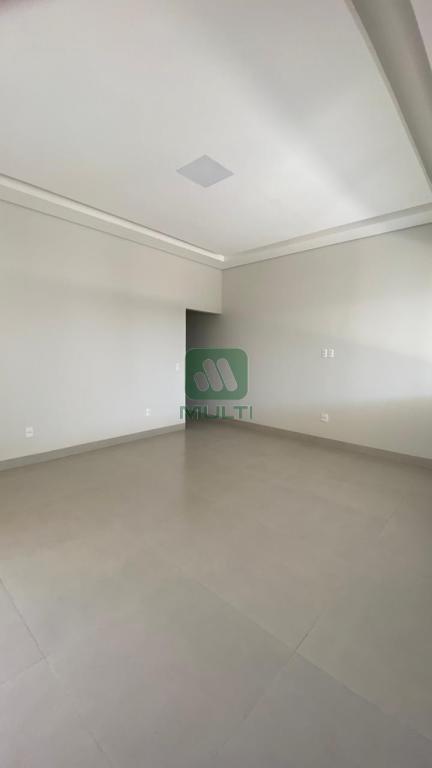 Casa à venda com 3 quartos, 167m² - Foto 7