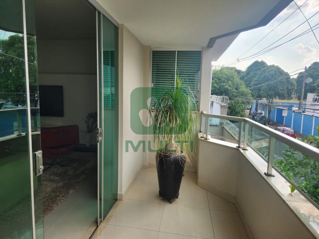 Prédio Inteiro à venda com 3 quartos, 700m² - Foto 41