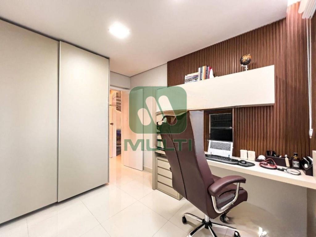 Apartamento à venda com 3 quartos, 110m² - Foto 12