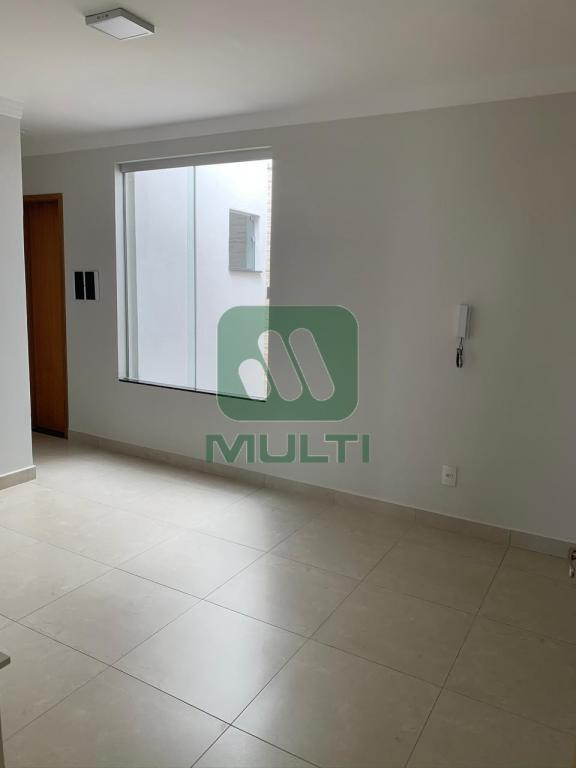 Apartamento à venda com 2 quartos, 58m² - Foto 1