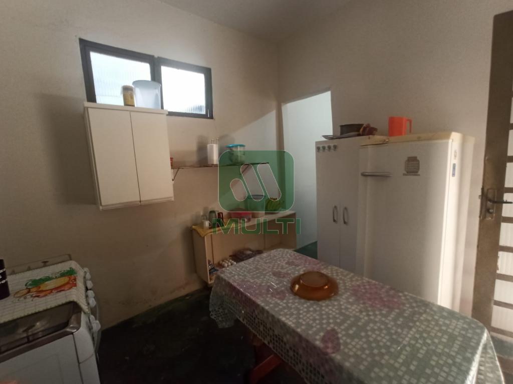 Casa à venda com 2 quartos, 135m² - Foto 23