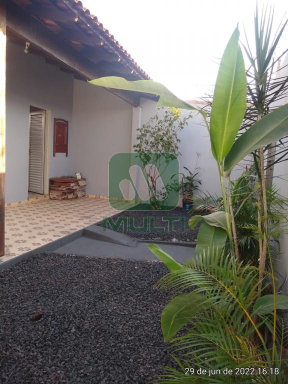 Casa à venda com 2 quartos, 137m² - Foto 2