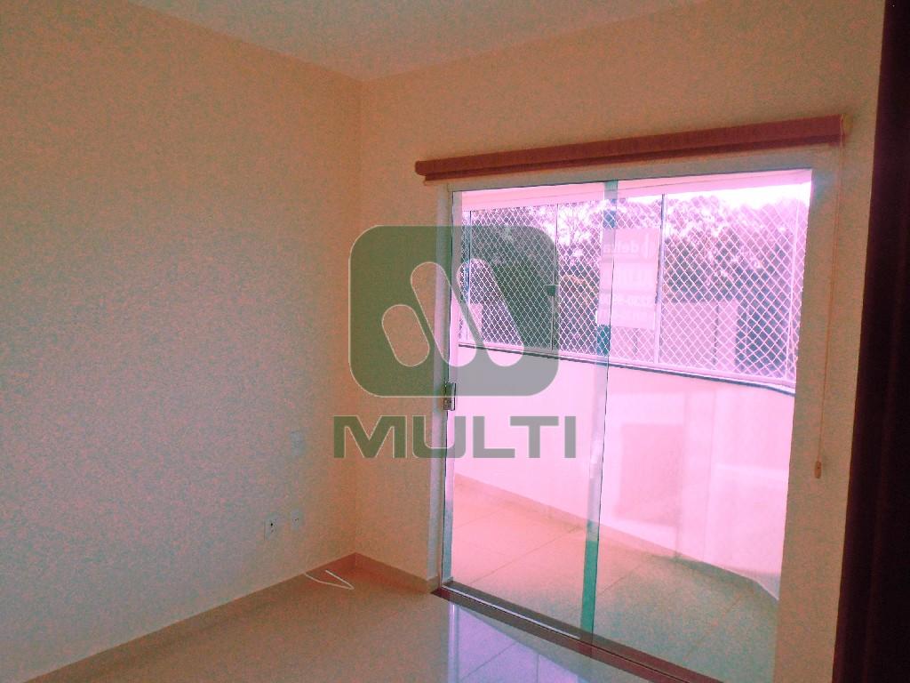 Apartamento à venda com 4 quartos, 144m² - Foto 2