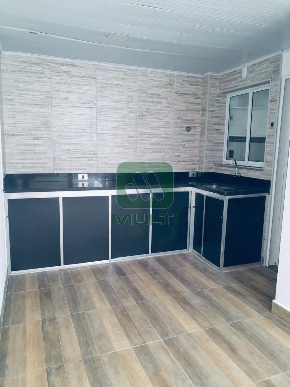 Apartamento à venda com 2 quartos, 75m² - Foto 6