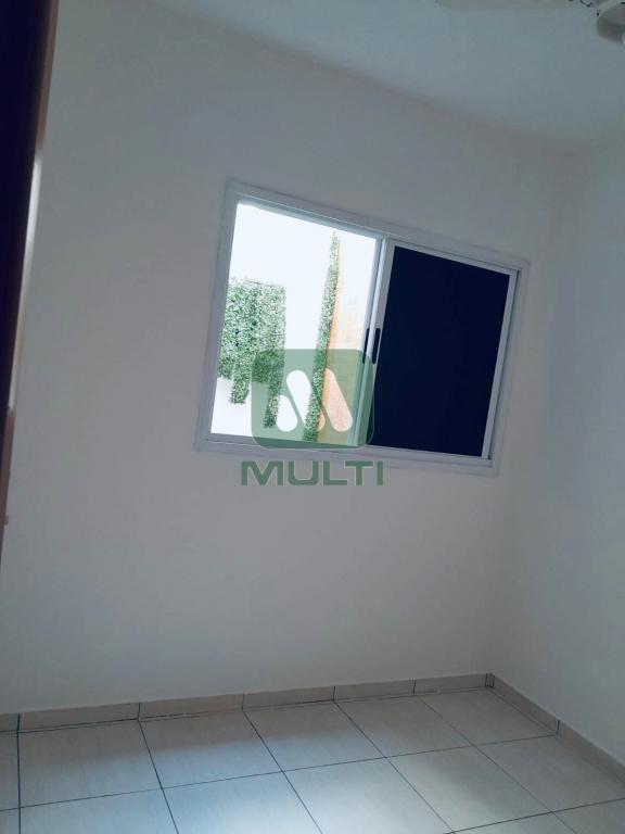 Apartamento à venda com 2 quartos, 75m² - Foto 21