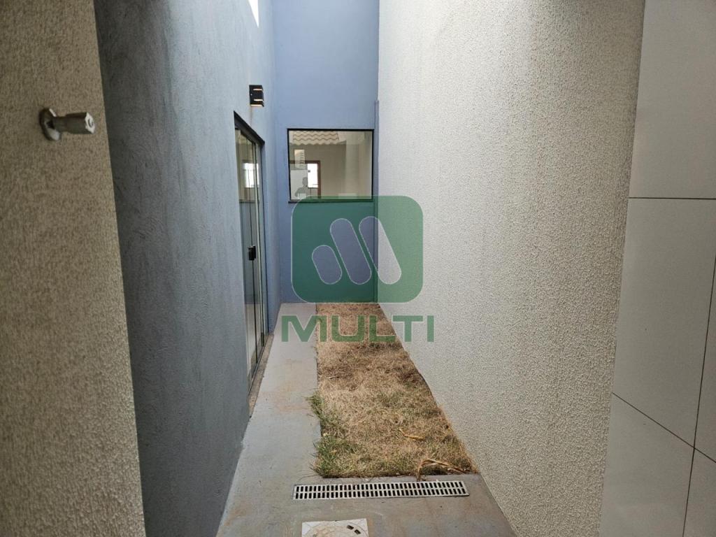 Casa à venda com 3 quartos, 126m² - Foto 11