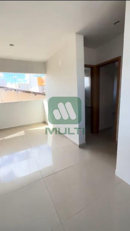 Apartamento à venda com 2 quartos, 50m² - Foto 2