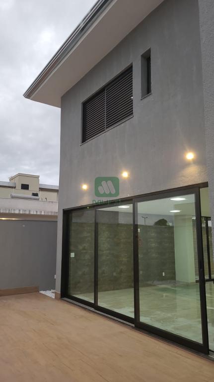 Casa de Condomínio à venda com 4 quartos, 315m² - Foto 19