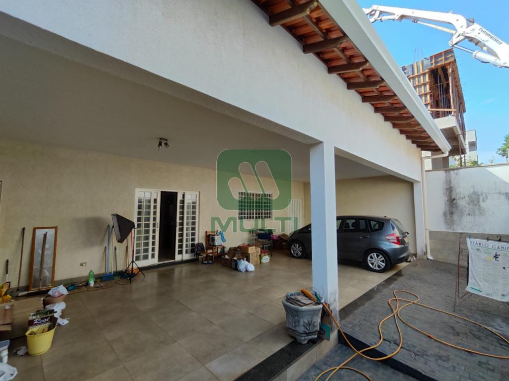 Casa à venda com 5 quartos, 233m² - Foto 11