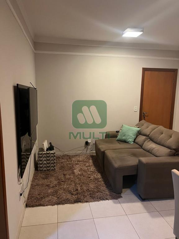 Apartamento à venda com 2 quartos, 60m² - Foto 1