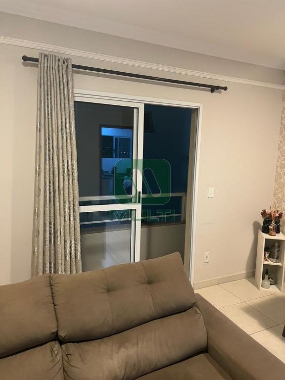 Apartamento à venda com 2 quartos, 60m² - Foto 4