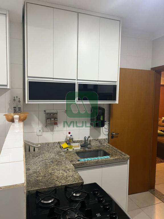 Apartamento à venda com 2 quartos, 60m² - Foto 11