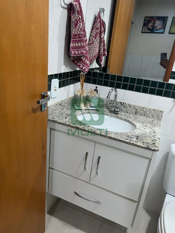 Apartamento à venda com 2 quartos, 60m² - Foto 25