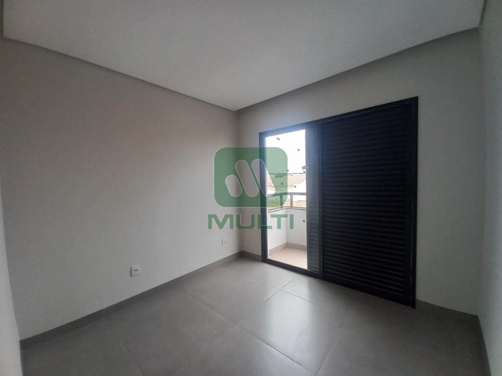 Casa à venda com 3 quartos, 164m² - Foto 7