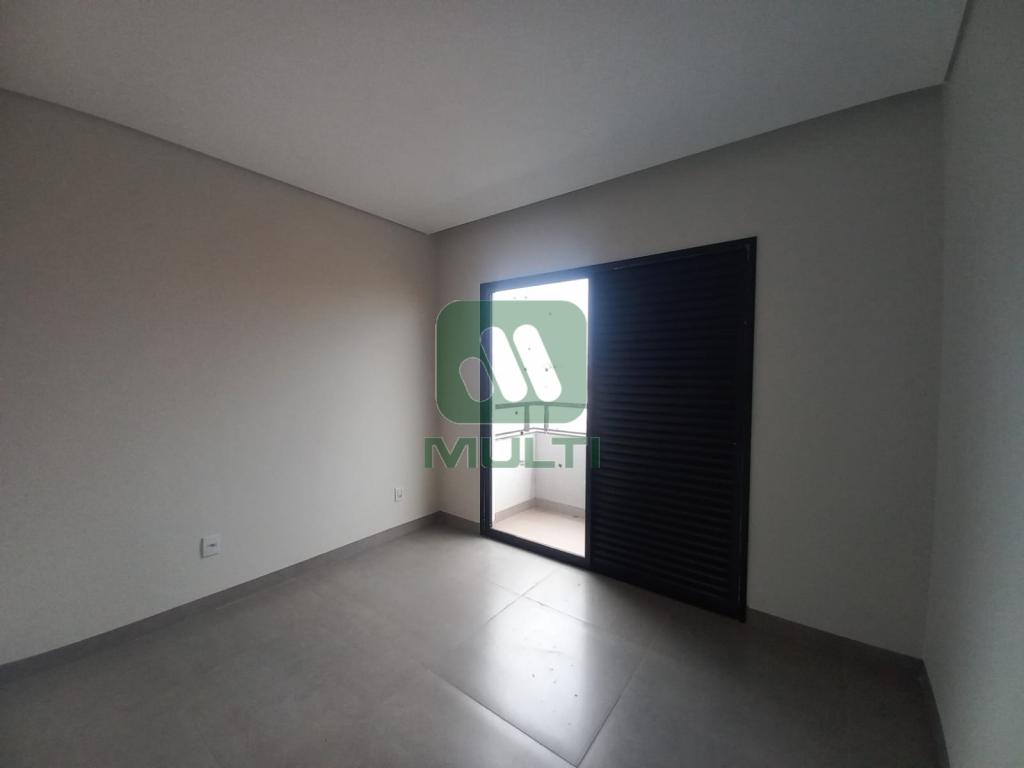 Casa à venda com 3 quartos, 164m² - Foto 9