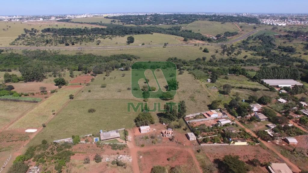 Fazenda à venda com 1 quarto, 32500m² - Foto 1