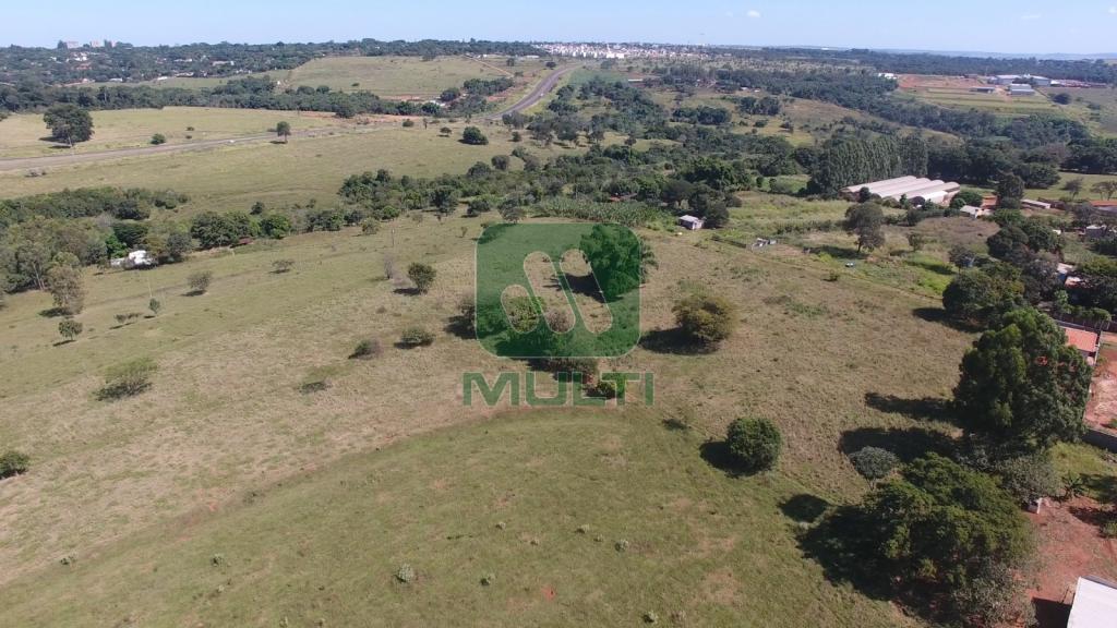 Fazenda à venda com 1 quarto, 32500m² - Foto 2