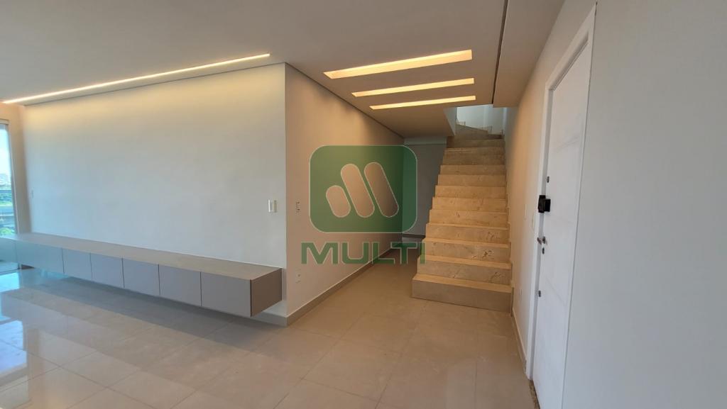 Cobertura à venda com 4 quartos, 210m² - Foto 3